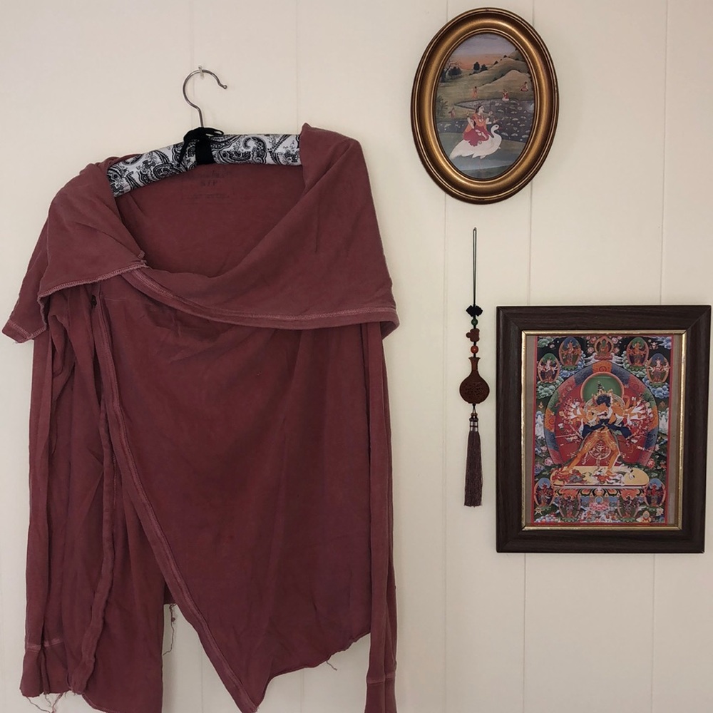 Free People Distressed Cool Sweater size Small